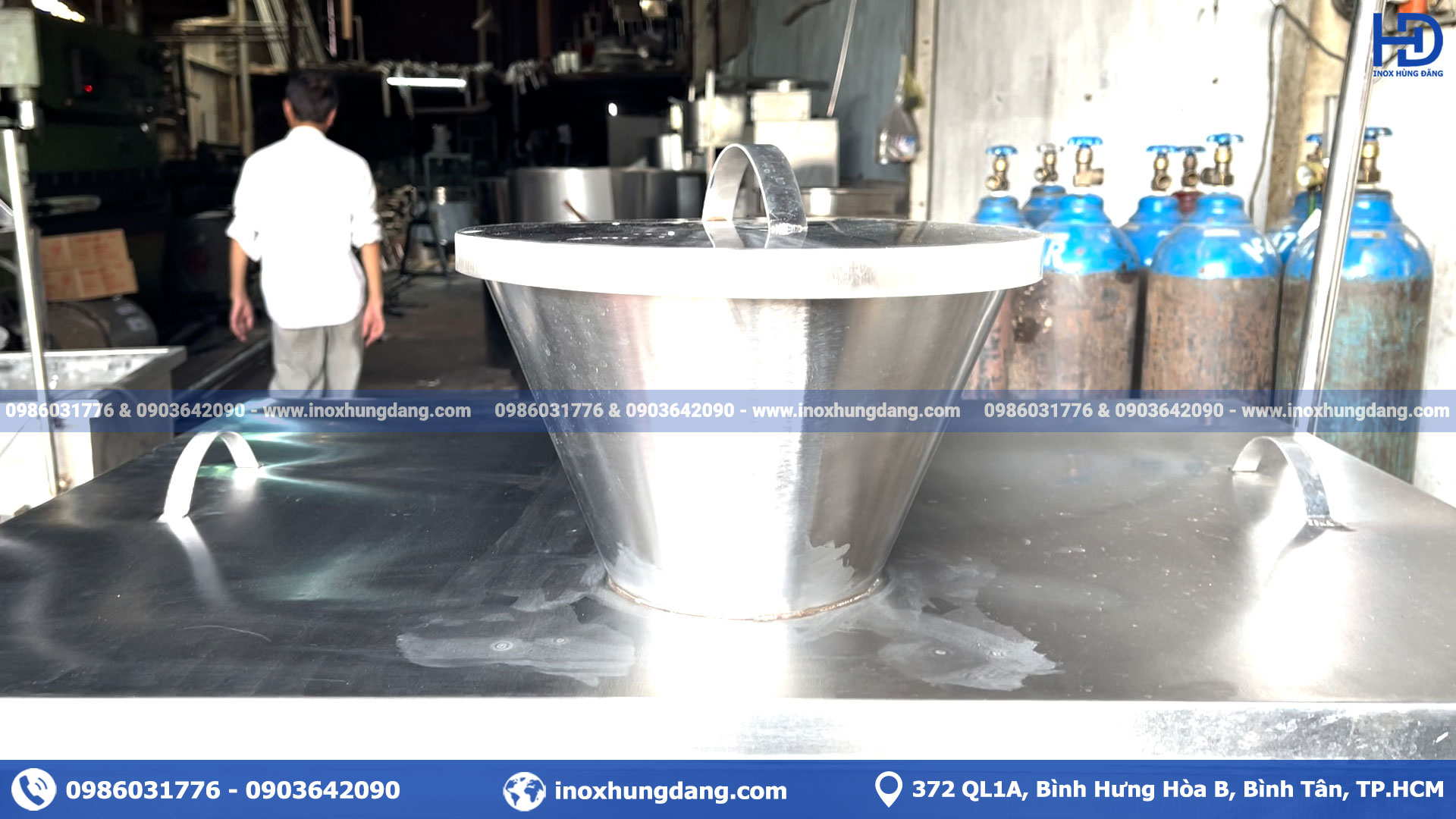 Quy trình gia công máy trộn cà phê tại Inox Hùng Đăng được xây dựng theo tiêu chuẩn khắt khe, đảm bảo mỗi sản phẩm bàn giao đều đạt chất lượng tối ưu Quy trình gia công máy trộn cà phê tại Inox Hùng Đăng được xây dựng theo tiêu chuẩn khắt khe, đảm bảo mỗi sản phẩm bàn giao đều đạt chất lượng tối ưu