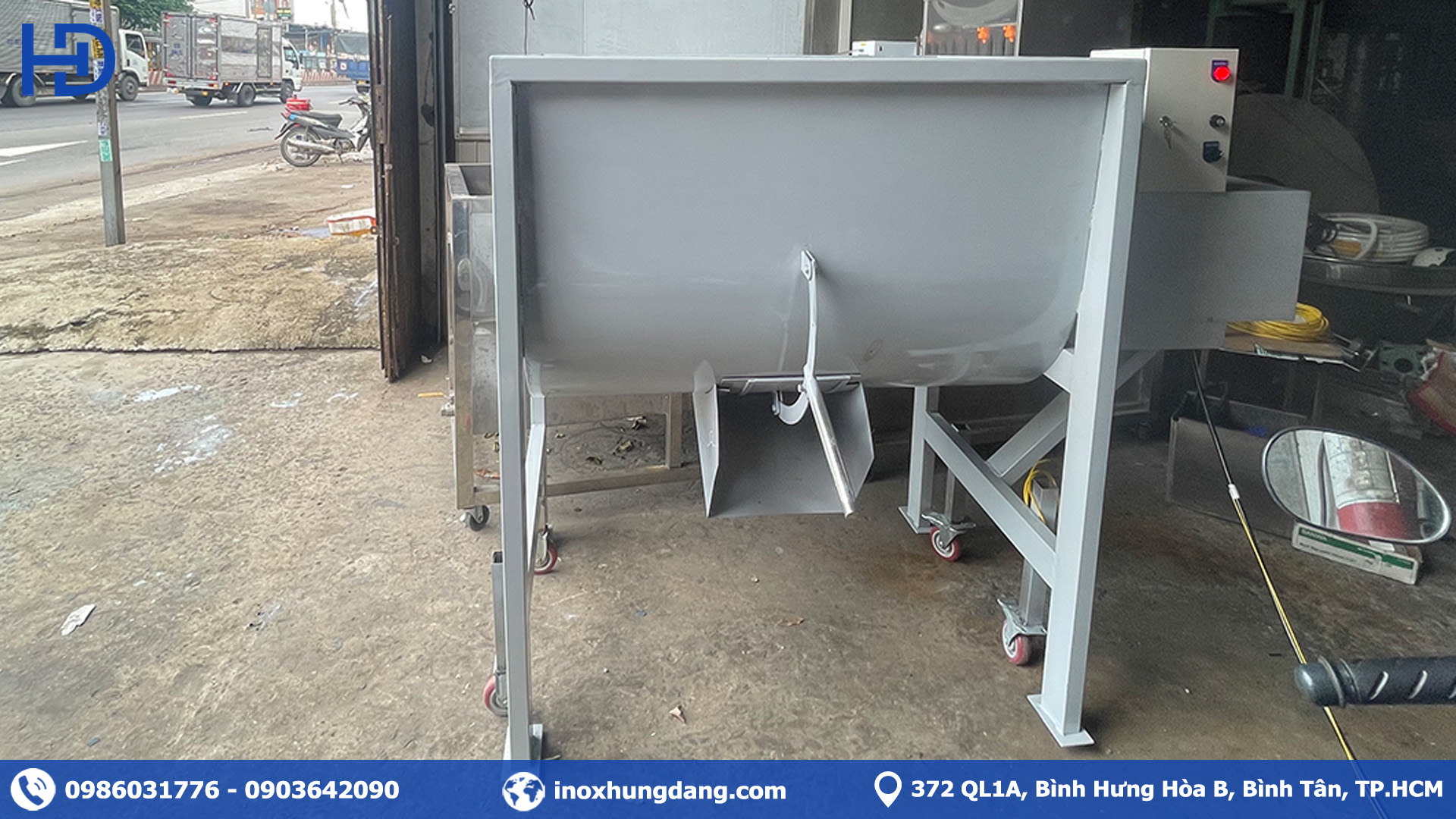 Inox Hùng Đăng là đơn vị chuyên sản xuất Máy trộn phân bón uy tín tại TP.HCM