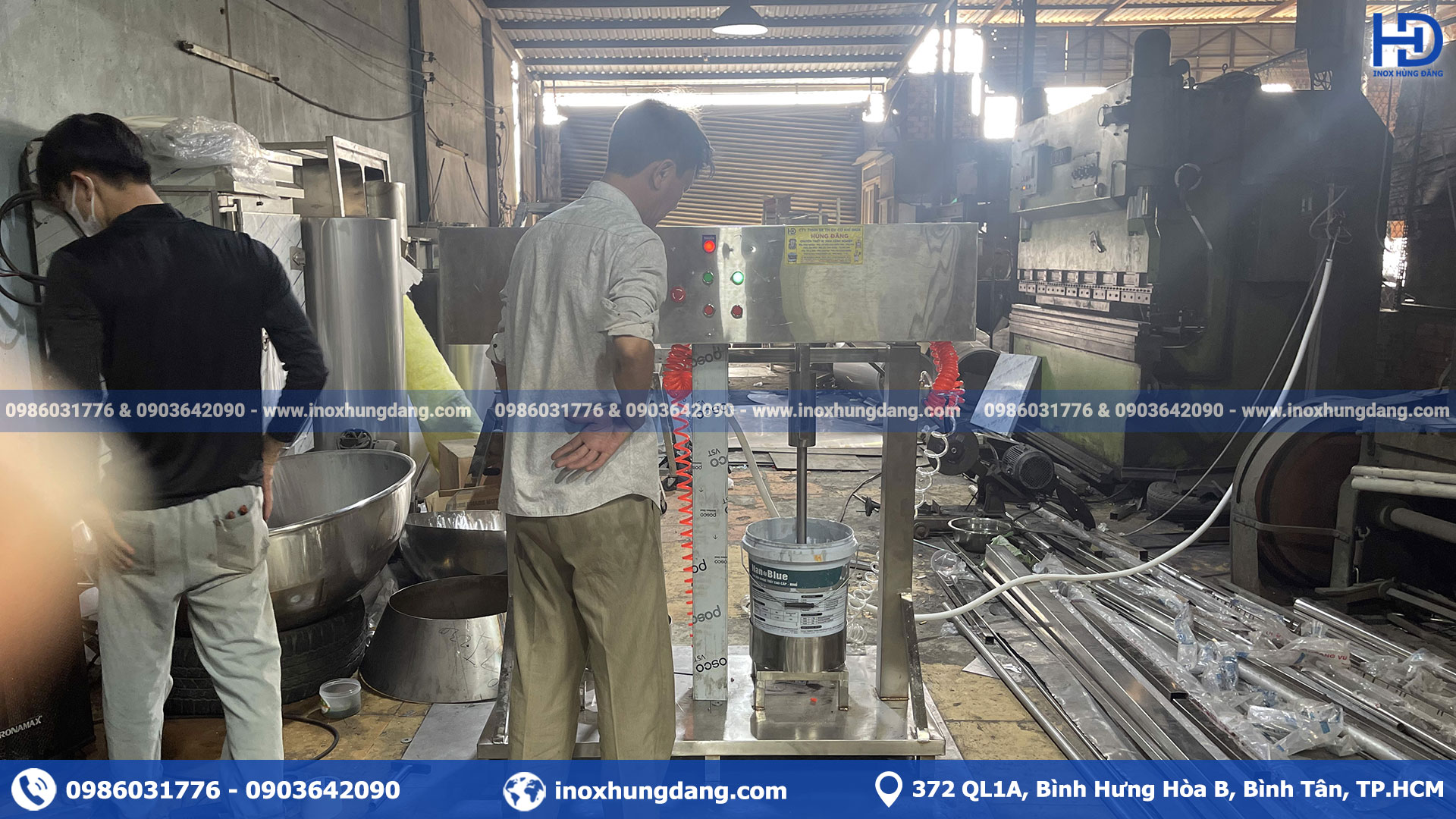 Quy trình sản xuất máy trộn sơn theo yêu cầu tại Inox Hùng Đăng Quy trình sản xuất máy trộn sơn theo yêu cầu tại Inox Hùng Đăng